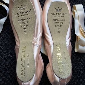 Women's Satin Ballet Shoes - Pink